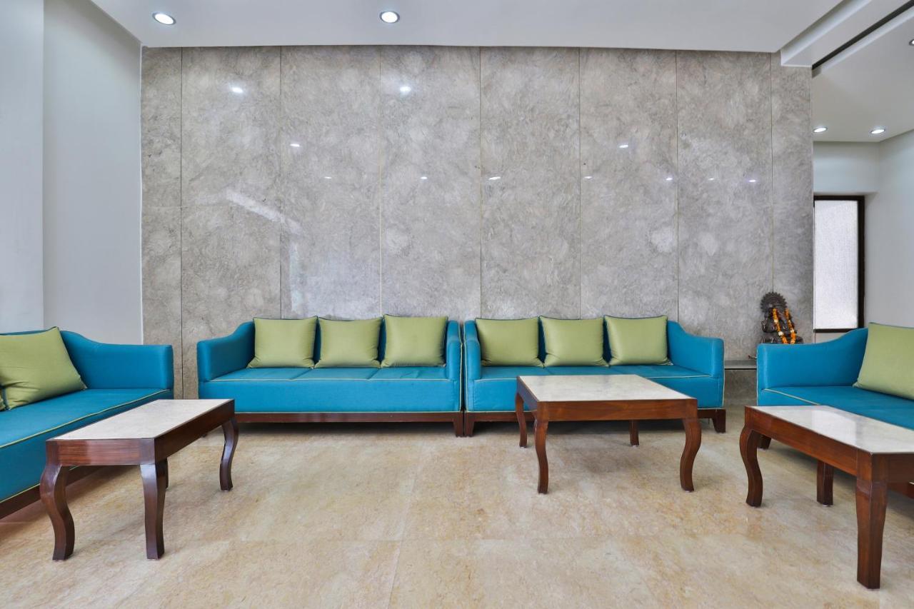 Hotel President Inn By Sky Stays Gandhinagar Bagian luar foto