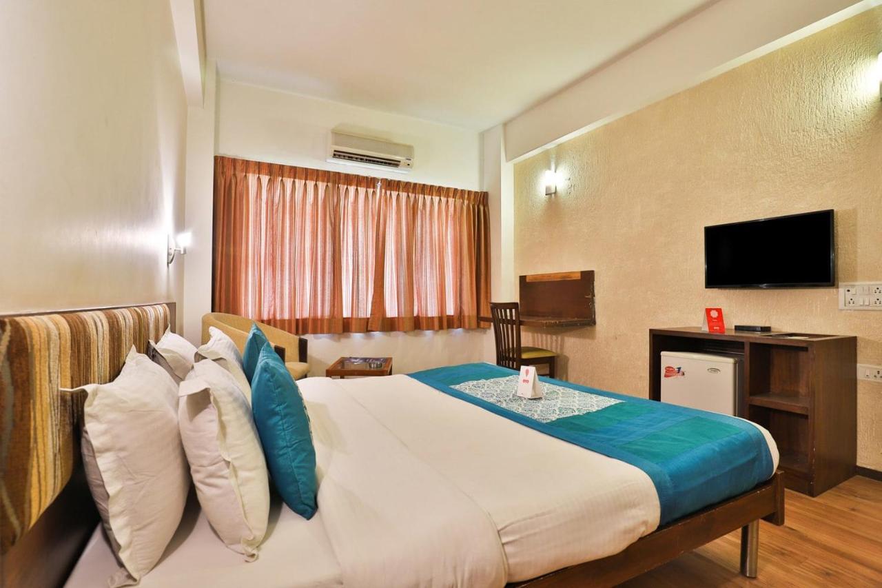 Hotel President Inn By Sky Stays Gandhinagar Bagian luar foto